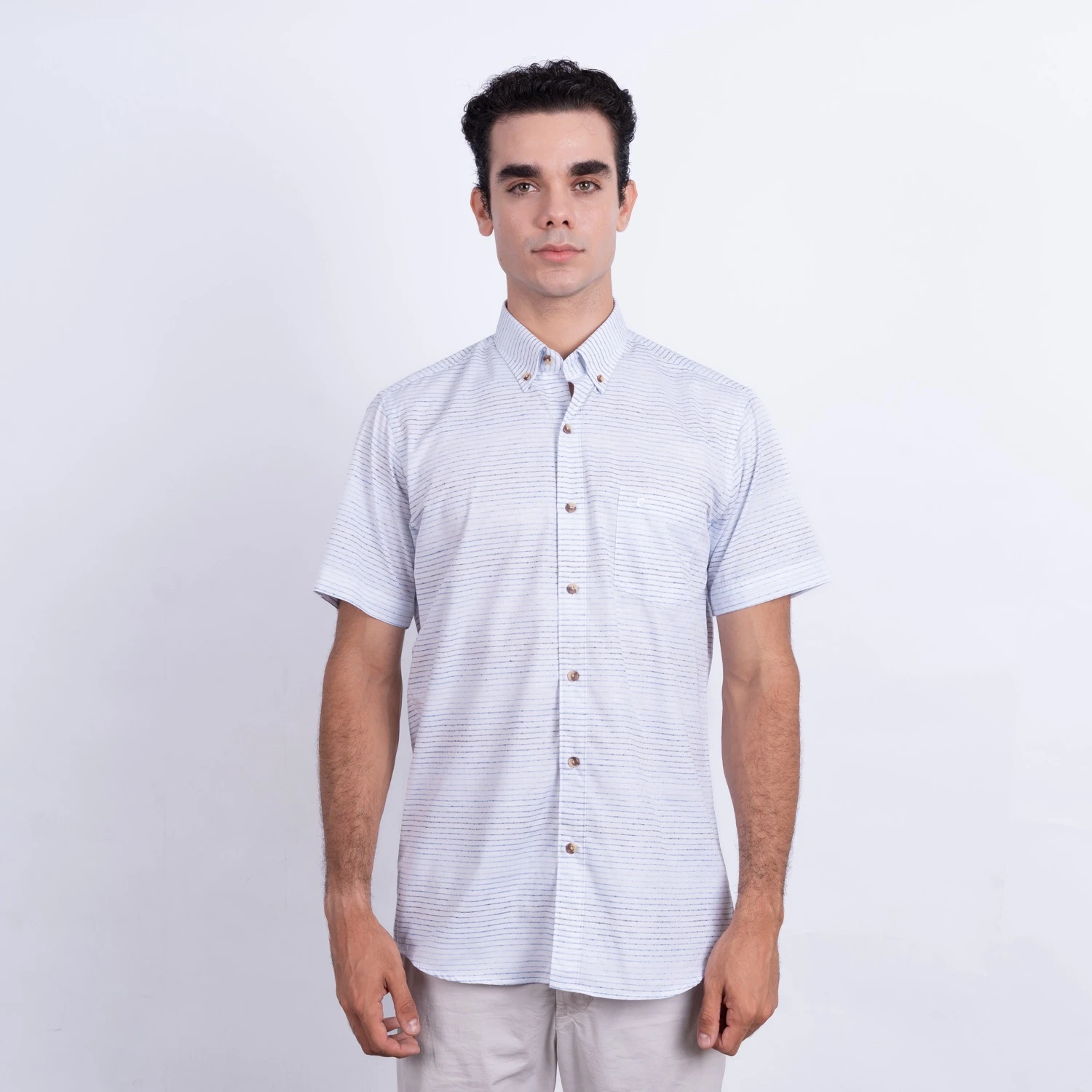 Camisa manga corta Etiqueta Linen Collection con diseño Francés vista 3