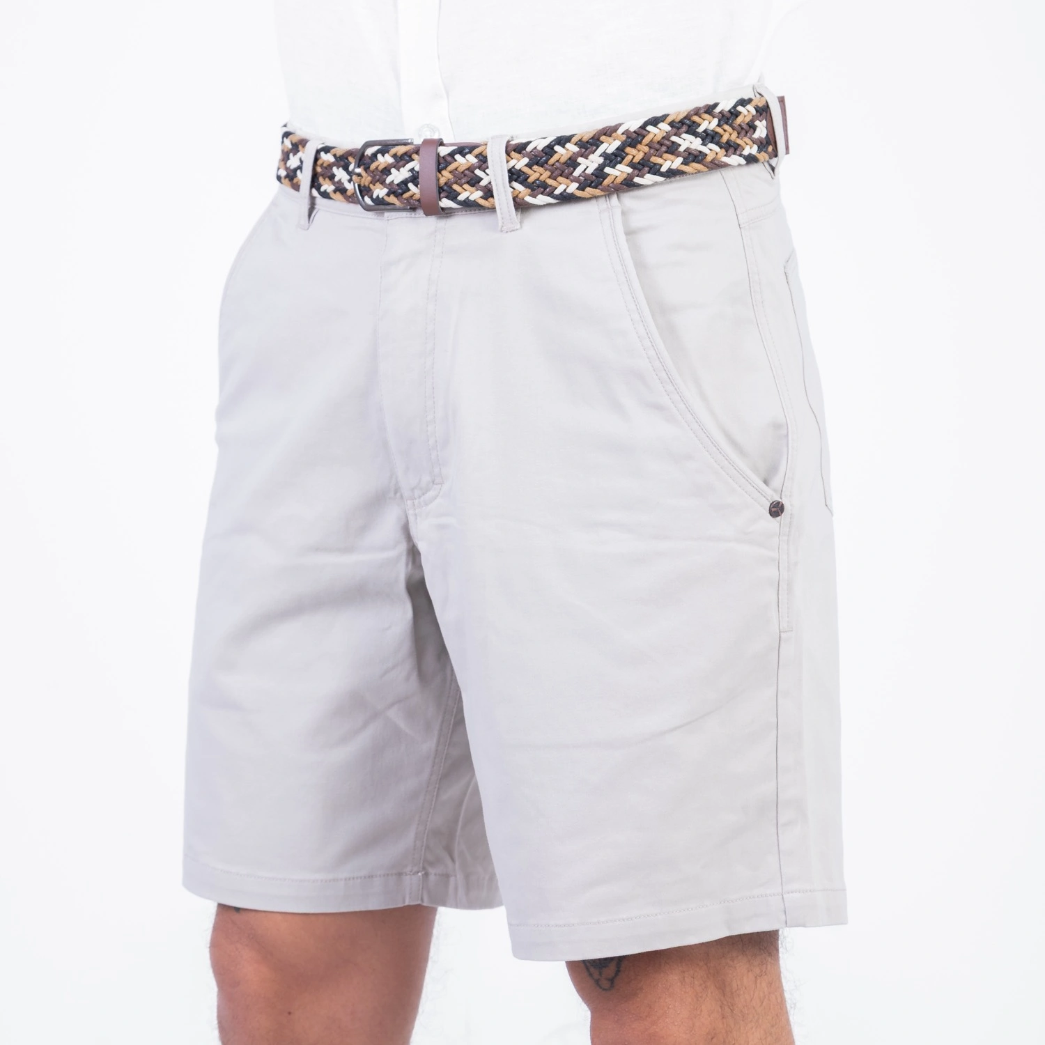 Bermuda de Drill Clasico con diseño Francés vista 3